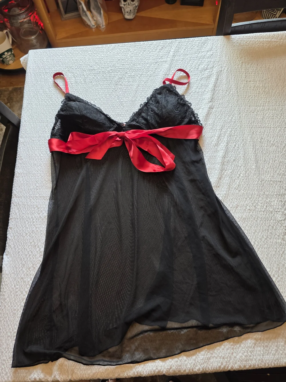 Black Lace Chemise with Red Satin Bow Xl